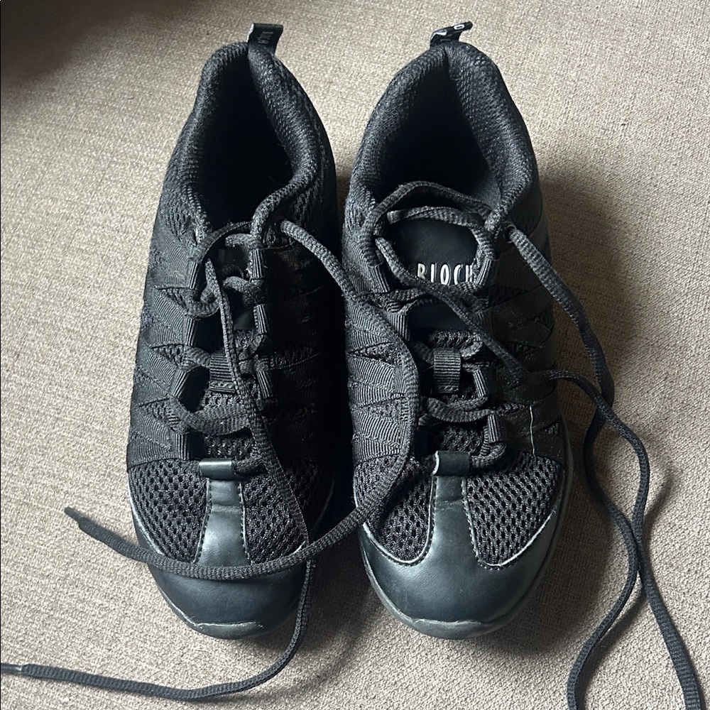 Girls hip hop shoes